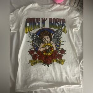 brand- guns and roses, graphic , colorful